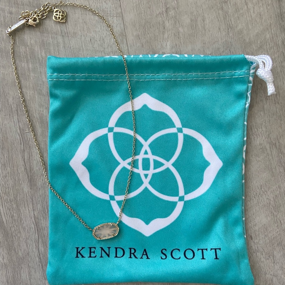 Kendra Scott Necklace